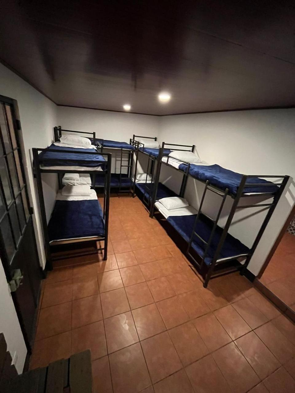 Hostal 17-52 Ciudad Guatemala Eksteriør billede
